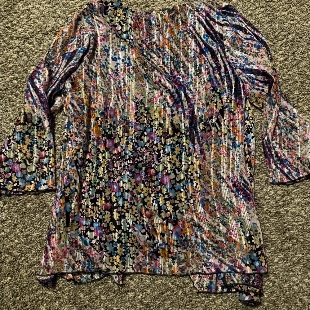 Rebecca Malone Size Small Floral Blouse - Picture 3 of 4